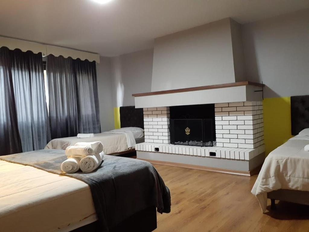 Pousada Vista do Lago  Pousada Vista do Lago