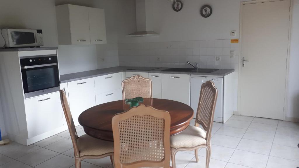 gîte de bon air - Two-Bedroom House