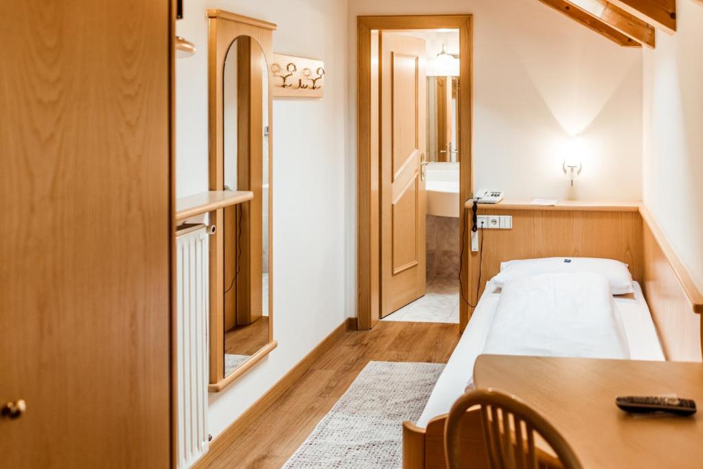 Posteľ alebo postele v izbe v ubytovaní Hotel Vernel