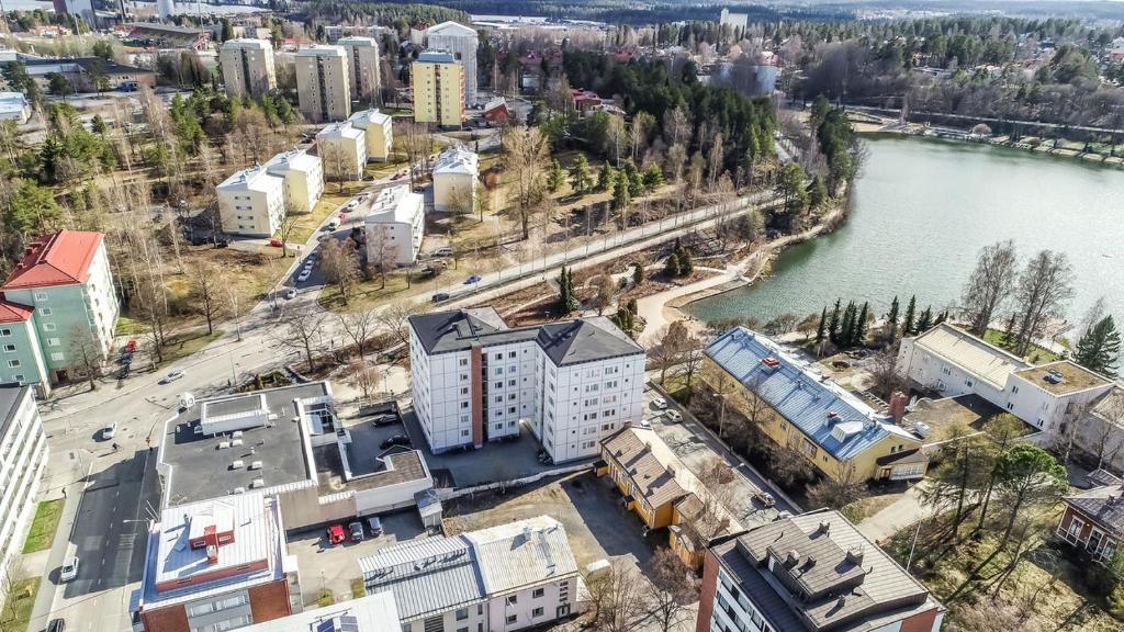 Nespecifikovaný výhled na destinaci Kuopio nebo výhled na město při pohledu z apartmánu