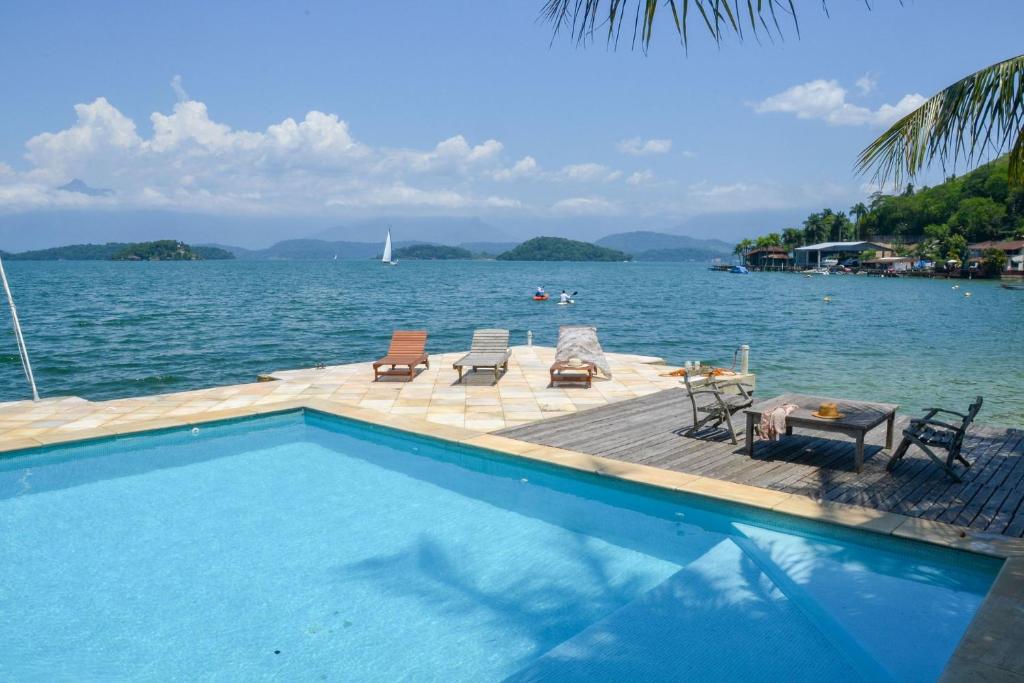  CASA PARADISÍACA COM PRAIA PARTICULAR E PISCINA
