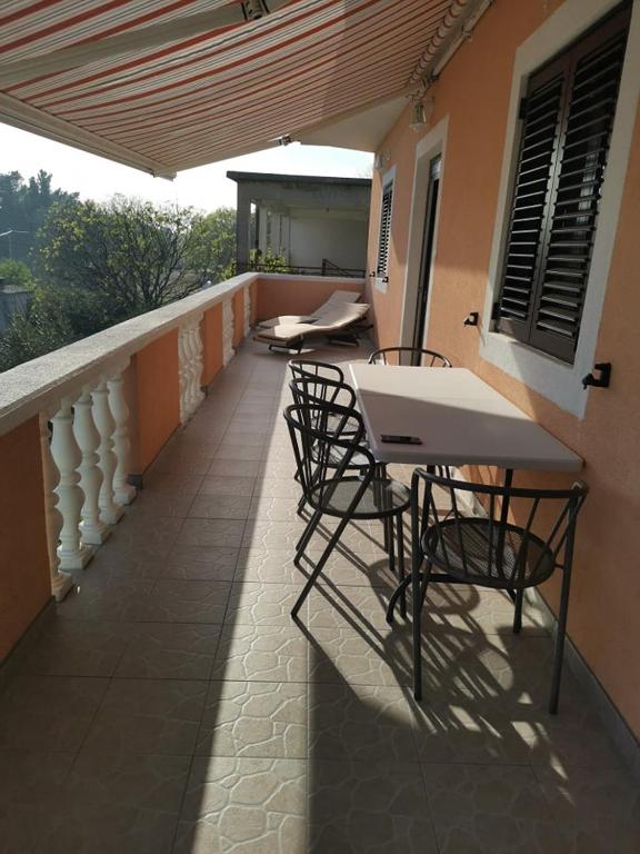 Balkón nebo terasa v ubytování Apartmani Spomenka
