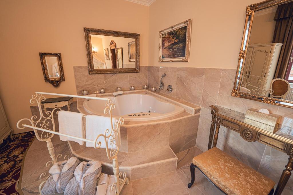 Hotel Svatojánský Dvůr - 3