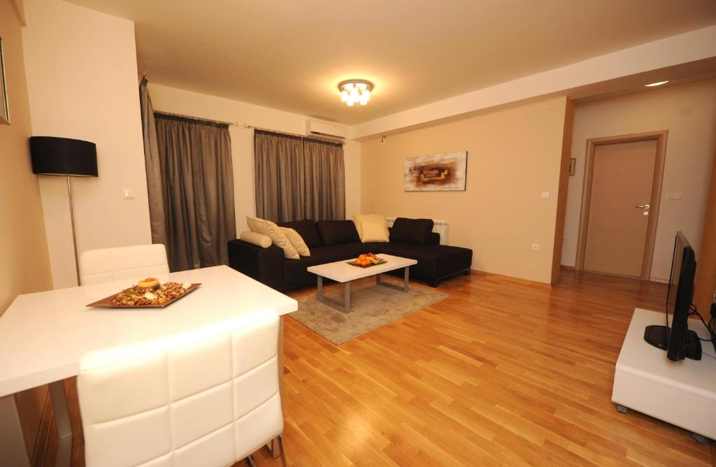 Exclusive Skopje Apartments - Superior One-Bedroom Apartment 5 - Orce Nikolov Str.