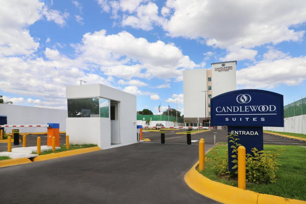 Certifikát, hodnocení, plakát nebo jiný dokument vystavený v ubytování Candlewood Suites - Celaya by IHG