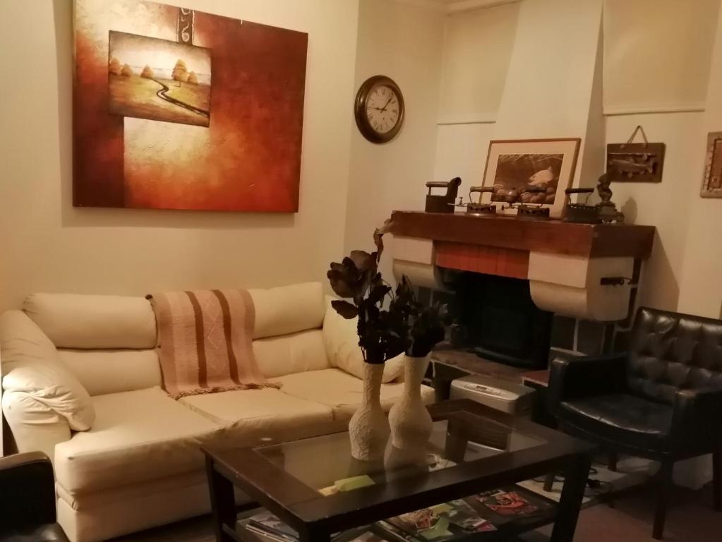 Χώρος καθιστικού στο Hostal Mackay Temuco