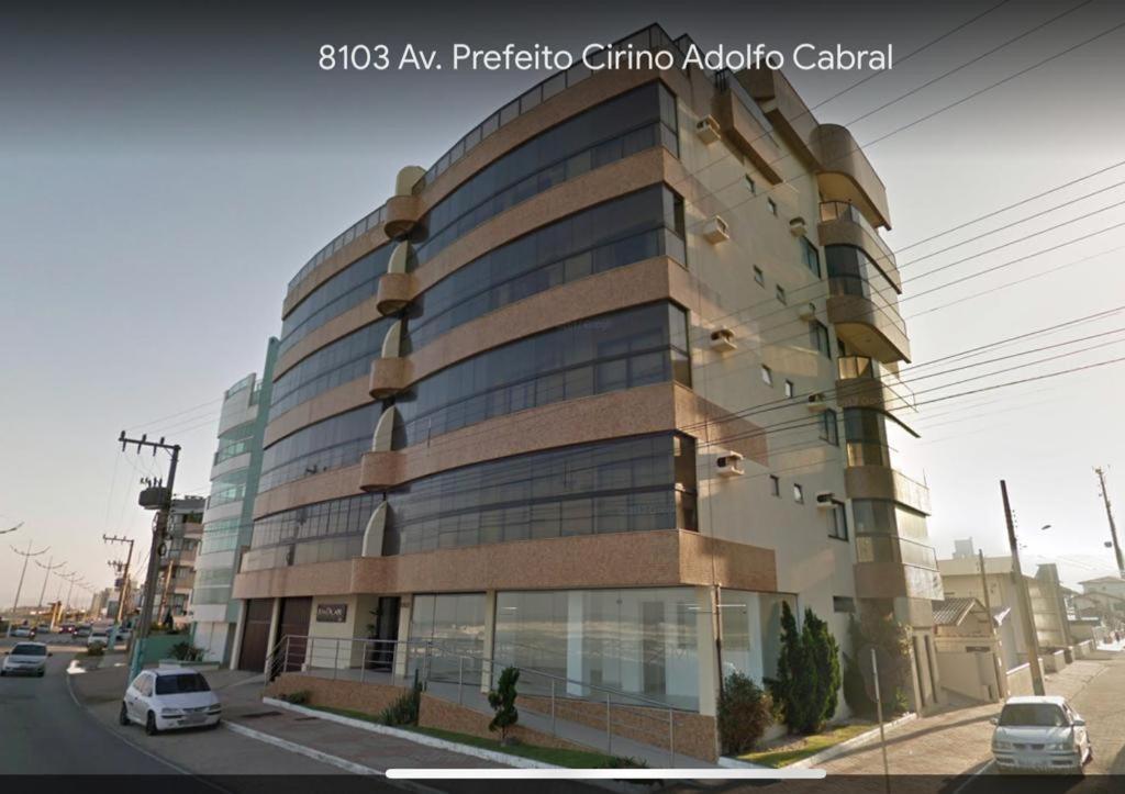  Apartamento frente mar! Próximo ao Beto Carrero!
