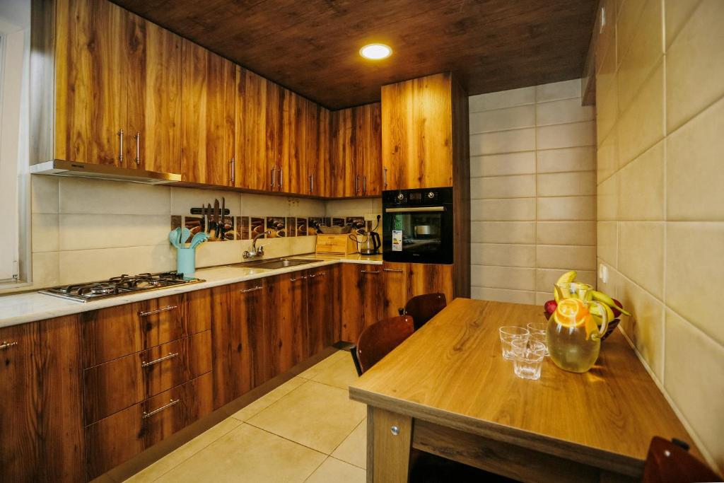 Kuchyň nebo kuchyňský kout v ubytování Bebo Babu Guest House