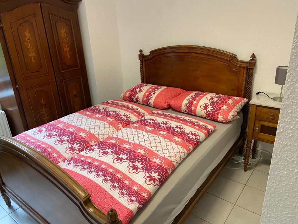 Bahnhof Grenzau - Habitación Doble Con Baño Privado