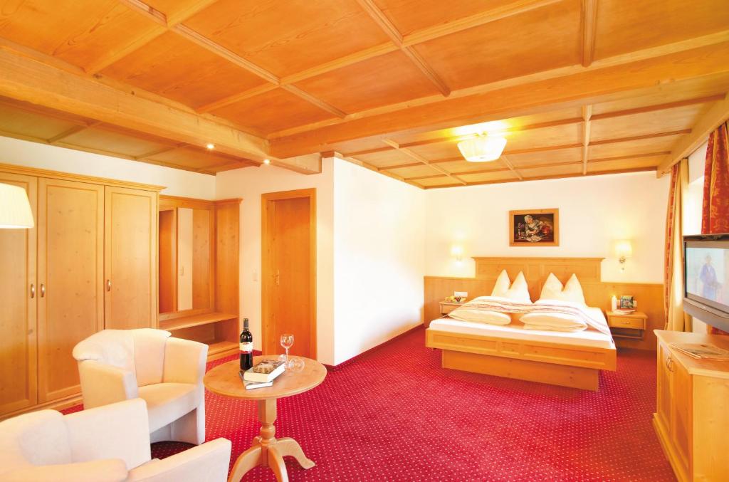 Alpenherz Hotel Garni - 11