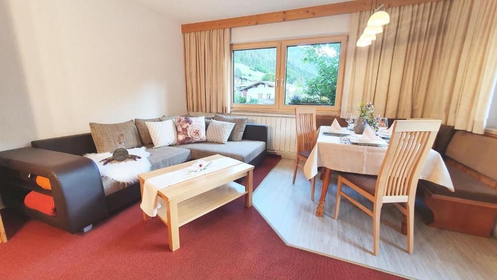 Posezení v ubytování Appartements-Pension Reinstadler