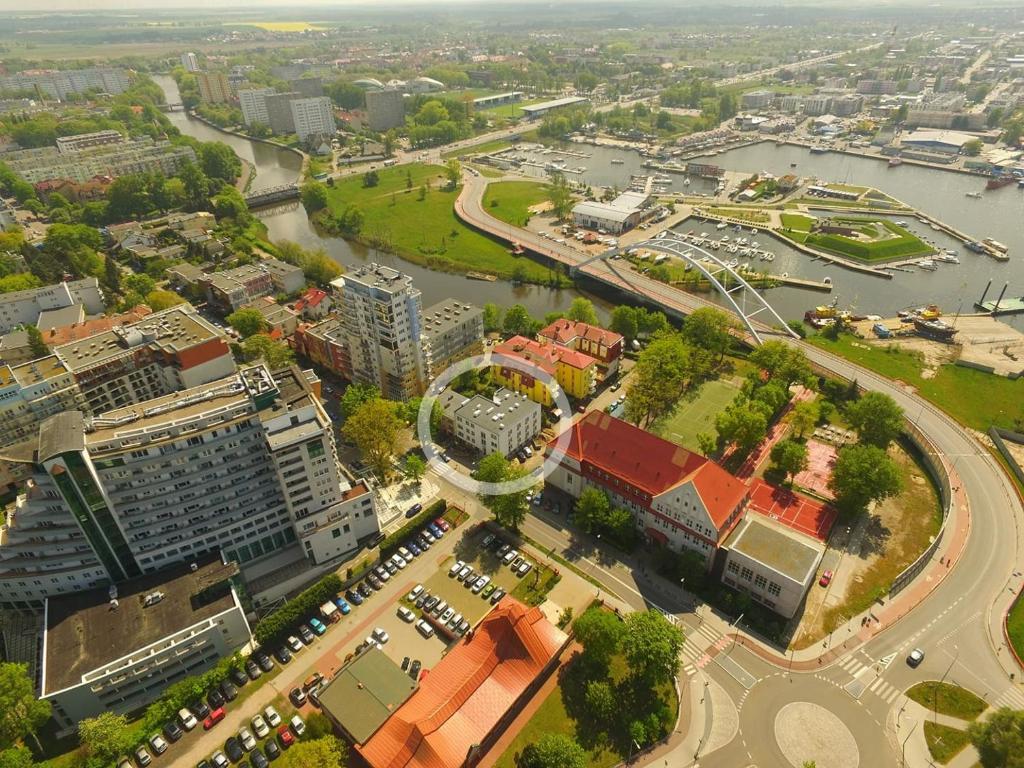 Výhľad na mesto Kołobrzeg alebo výhľad na mesto priamo z privátu