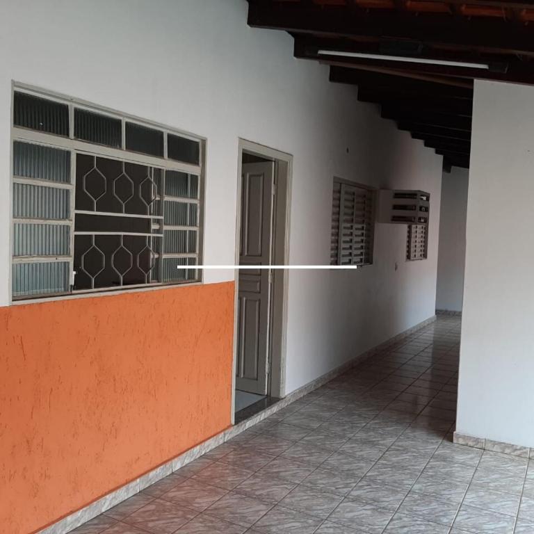  Casa com Piscina no Centro de Sinop para até 14 pessoas