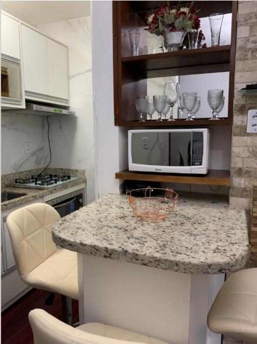  Apartamento Inteiro - ao lado da Catedral de Pedra