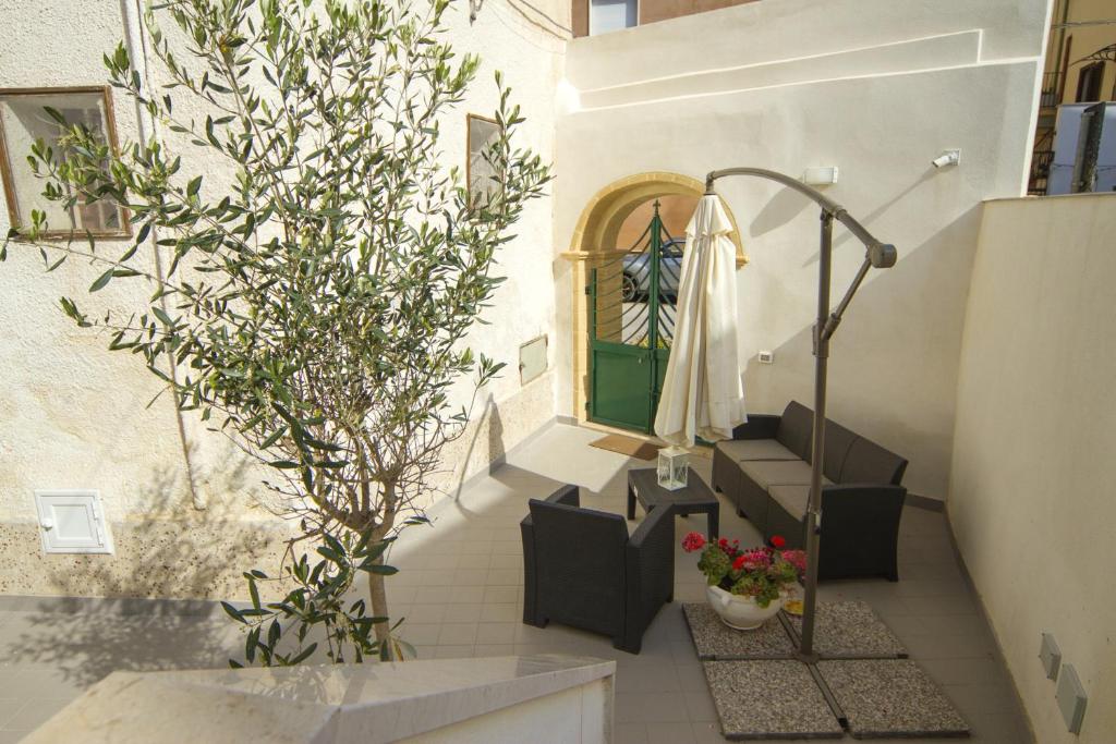 Gallery image of One bedroom appartement with terrace and wifi at Marsala 5 km away from the beach in Marsala