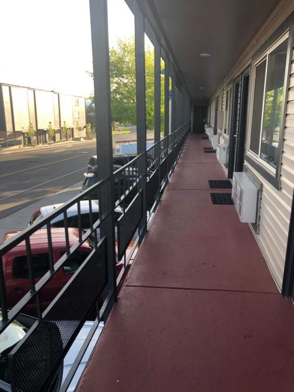 Balkón nebo terasa v ubytování Dunes Motel - Bend