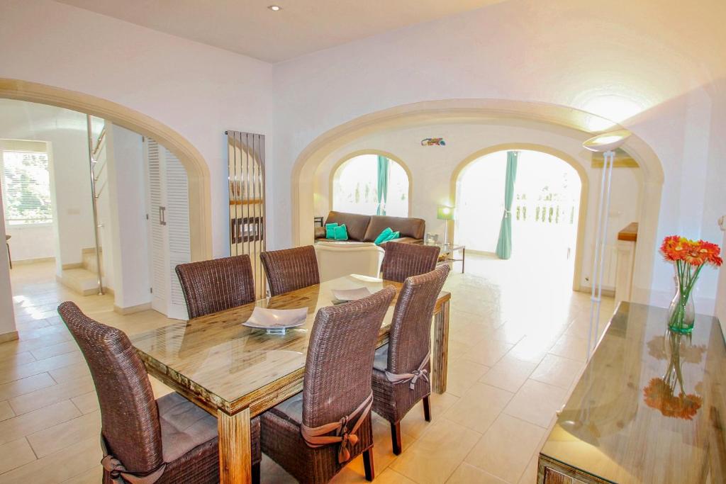 A seating area at Michelle - sea view villa with private pool in Benissa