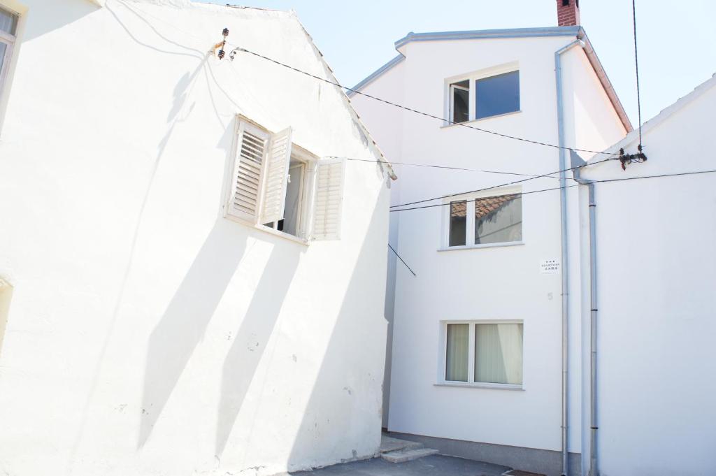 Apartments Zara
