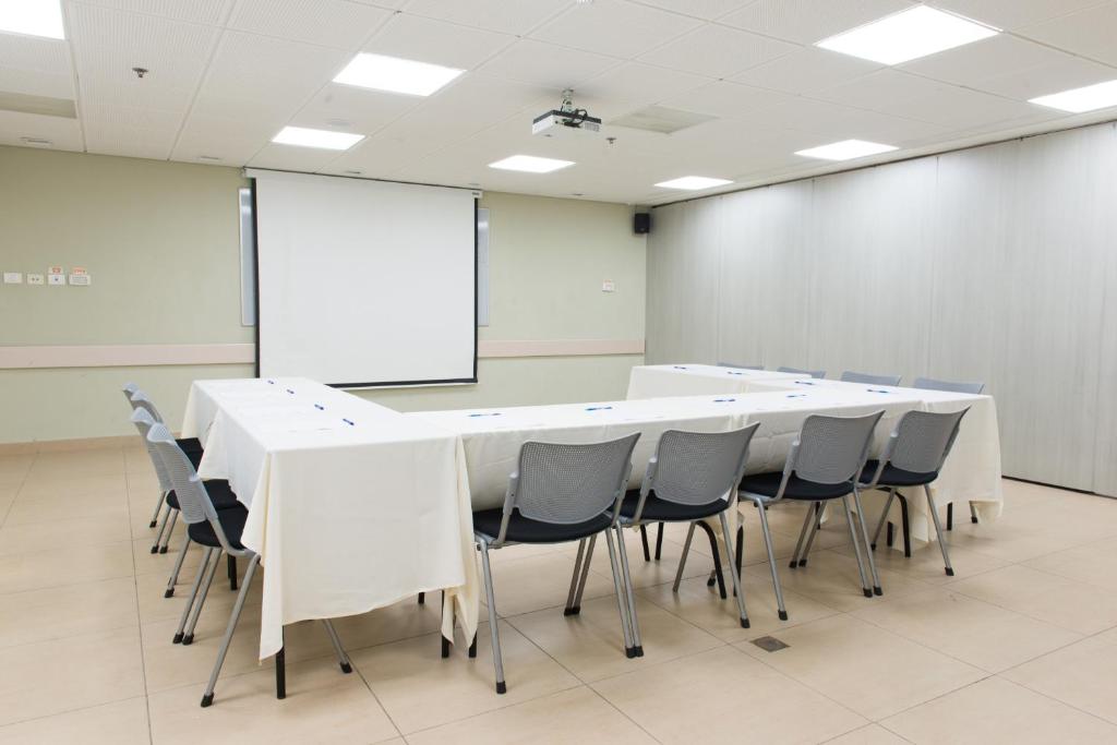 Konferenční prostory v ubytování HI - Poriya Hostel