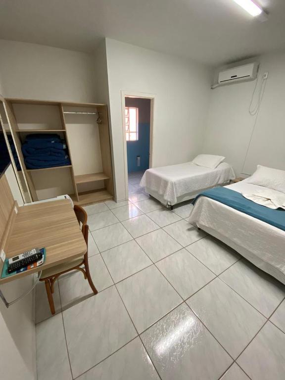  Oasis Hotel