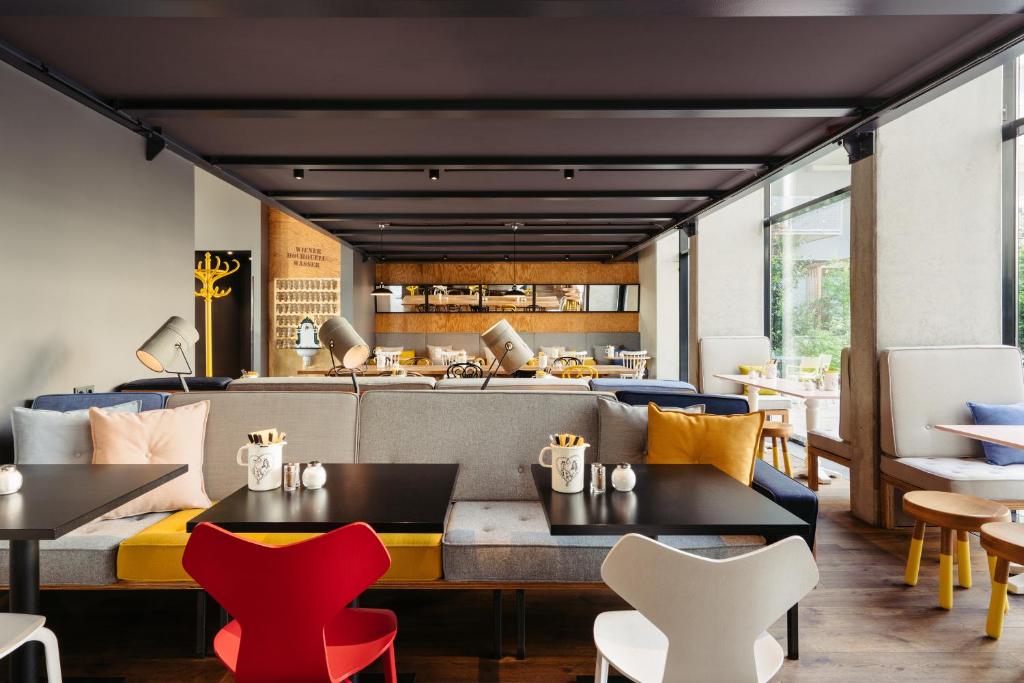 Posezení v ubytování Hotel Schani Wien Hauptbahnhof