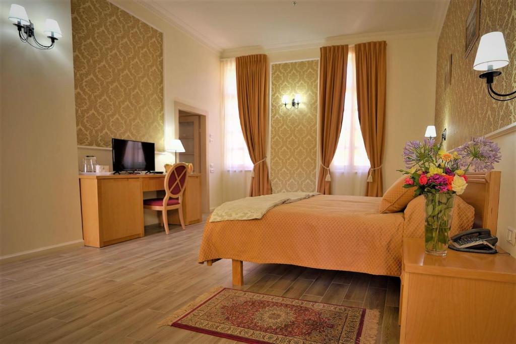 TV a/nebo společenská místnost v ubytování Sergei Palace Hotel