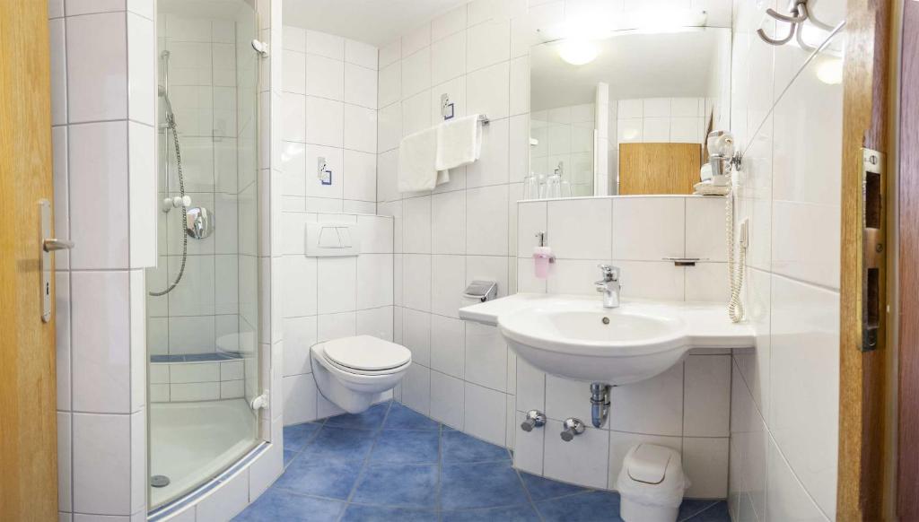 Koupelna v ubytování Hotel-Gasthof Krone