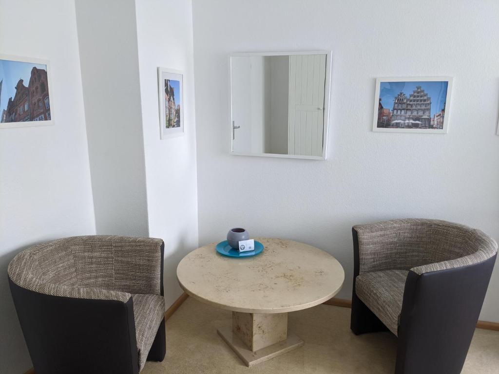 Privatzimmer Sutanto - Large Double Room