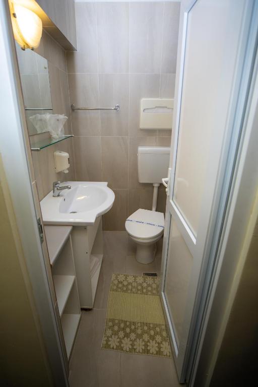 Koupelna v ubytování Hotel Select Slobozia