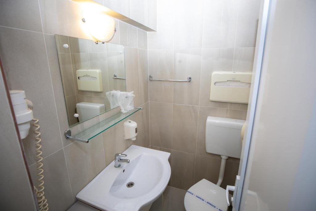 Koupelna v ubytování Hotel Select Slobozia