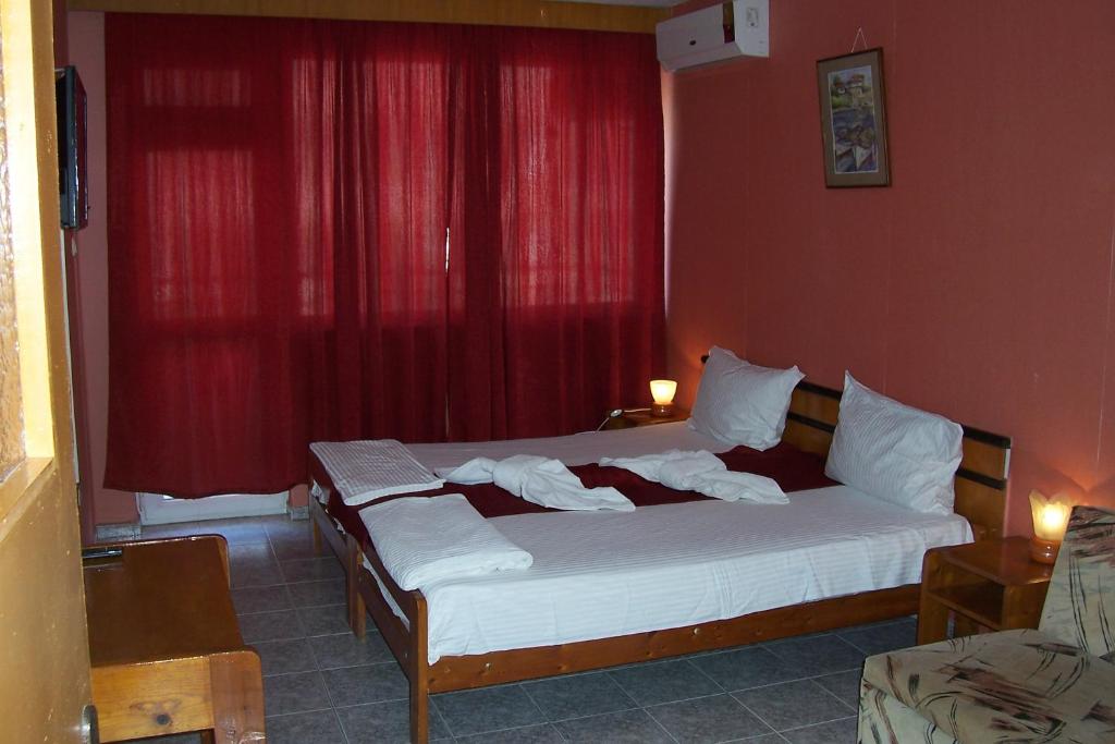 Booking.com: NELLY Guest House , Ravda, Bulharsko - 105 Hodnotenia hostí .  Rezervujte si hotel ešte dnes!