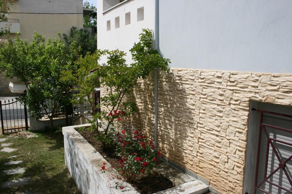 Vonkajšia záhrada v ubytovaní Stella Maisonette Hanioti