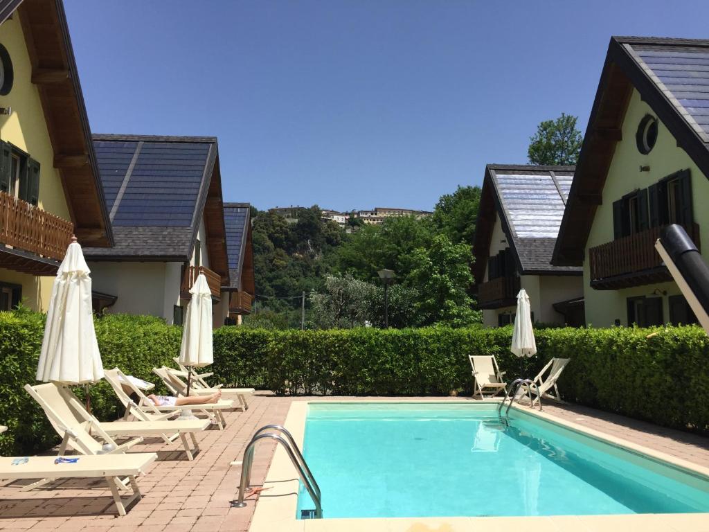 Bazén v ubytování Case Vacanza Orchidea nebo v jeho okolí