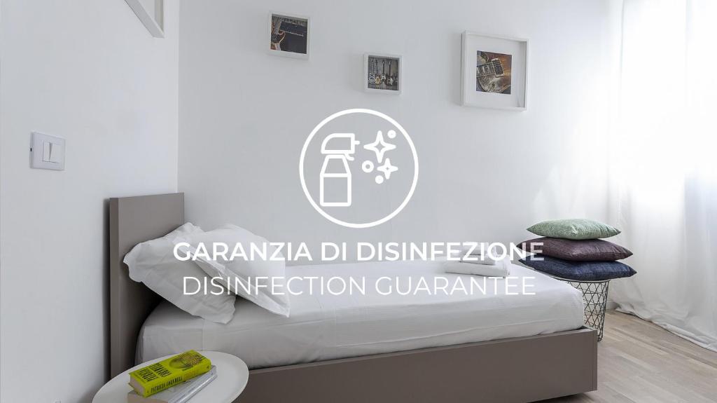 A bed or beds in a room at Italianway-Volta