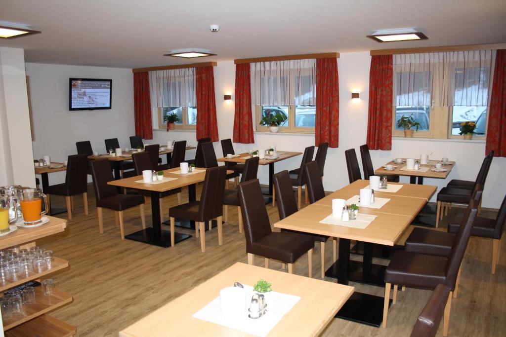 Nápoje v ubytování Hotel Garni Dorfblick