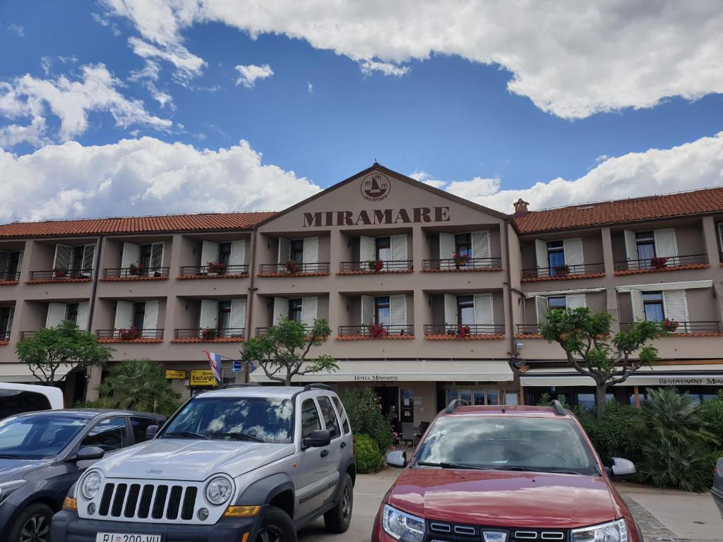 Budova, kde se hotel nachází