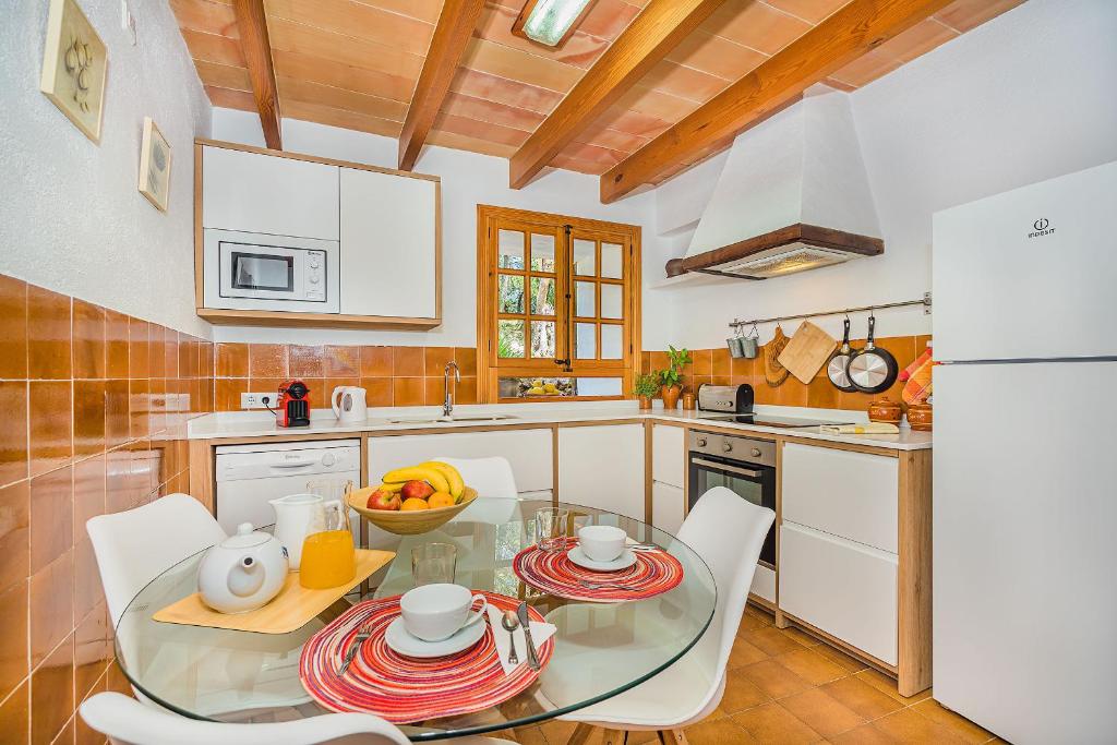 A kitchen or kitchenette at Picassa