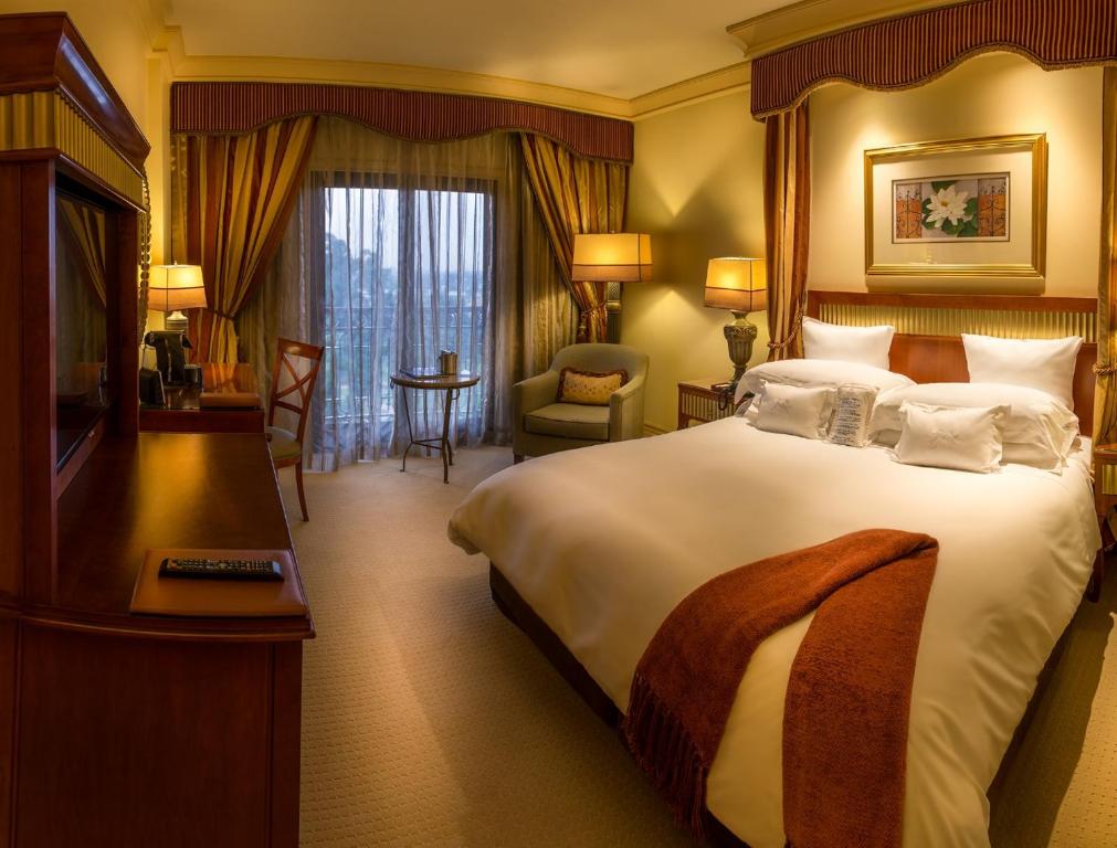 Peermont D'oreale Grande at Emperors Palace - Deluxe Double Or Twin Room