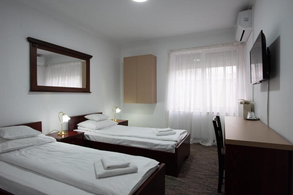 Carnival City Hotel Oradea - Resim 38