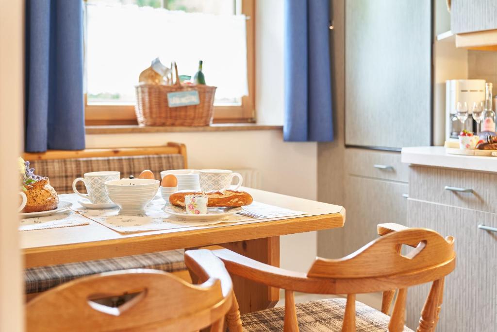 A kitchen or kitchenette at Ferienhaus Kirchplatzl