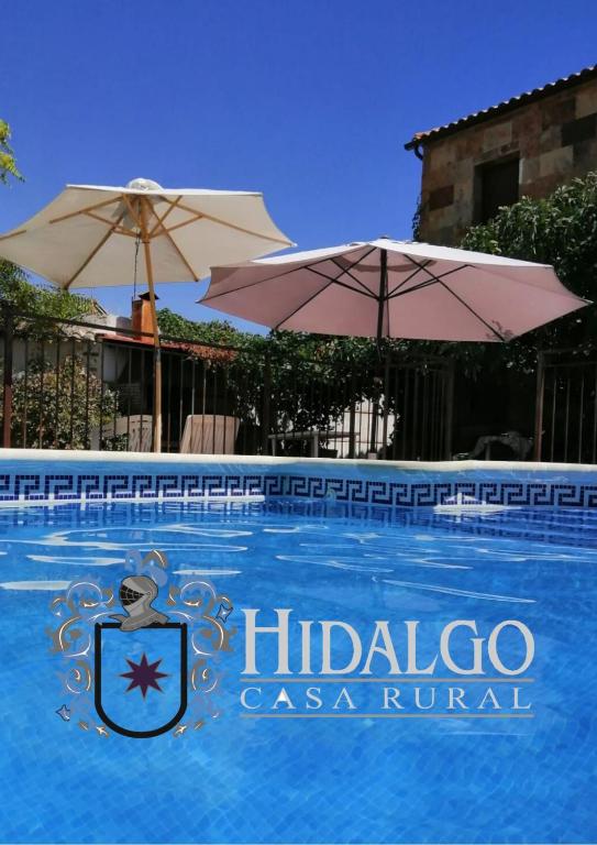 The swimming pool at or close to Casa Rural Hidalgo