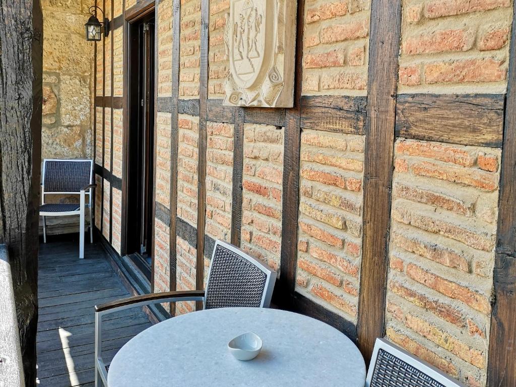Posezení v ubytování Akla Suites con Jacuzzi Santillana