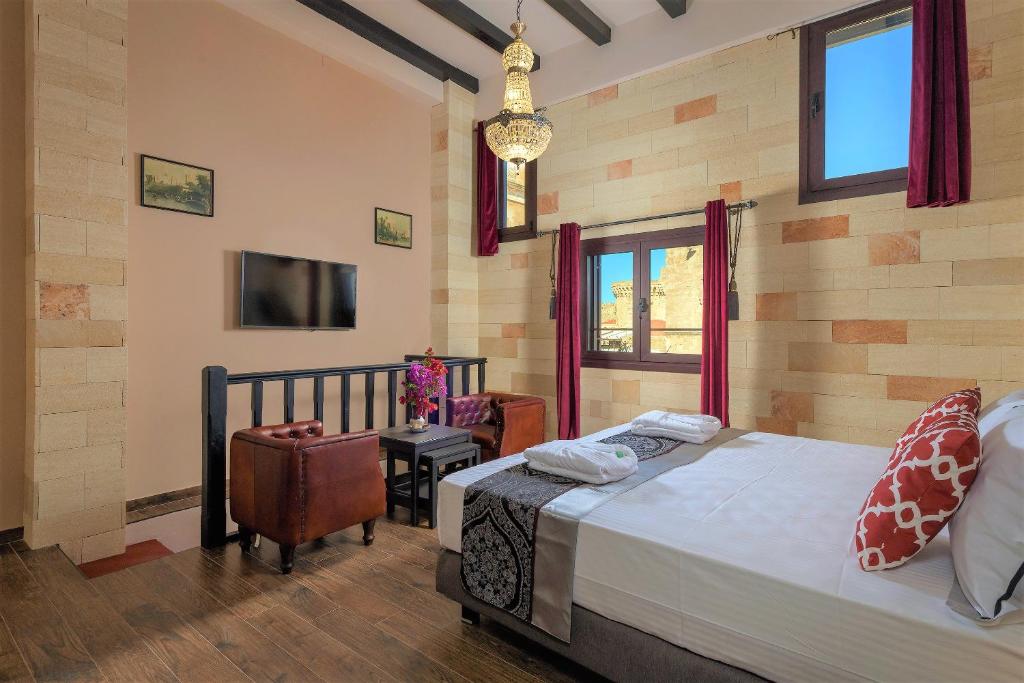 Grand Master Suite - Deluxe King Suite