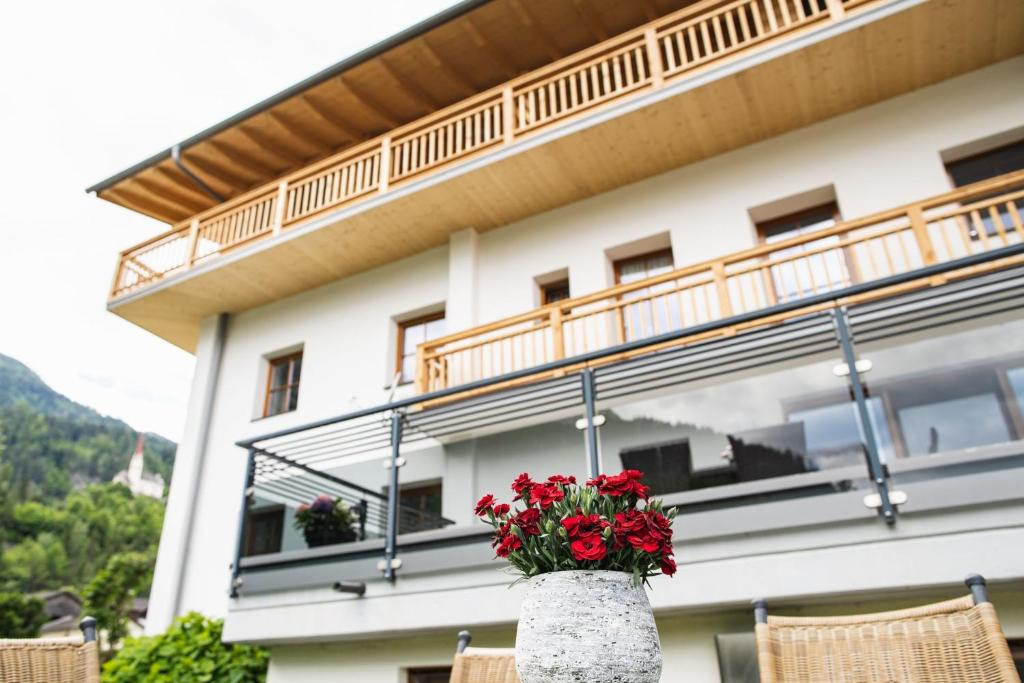 Balkón nebo terasa v ubytování Michelerhof - kinderfreie Unterkunft