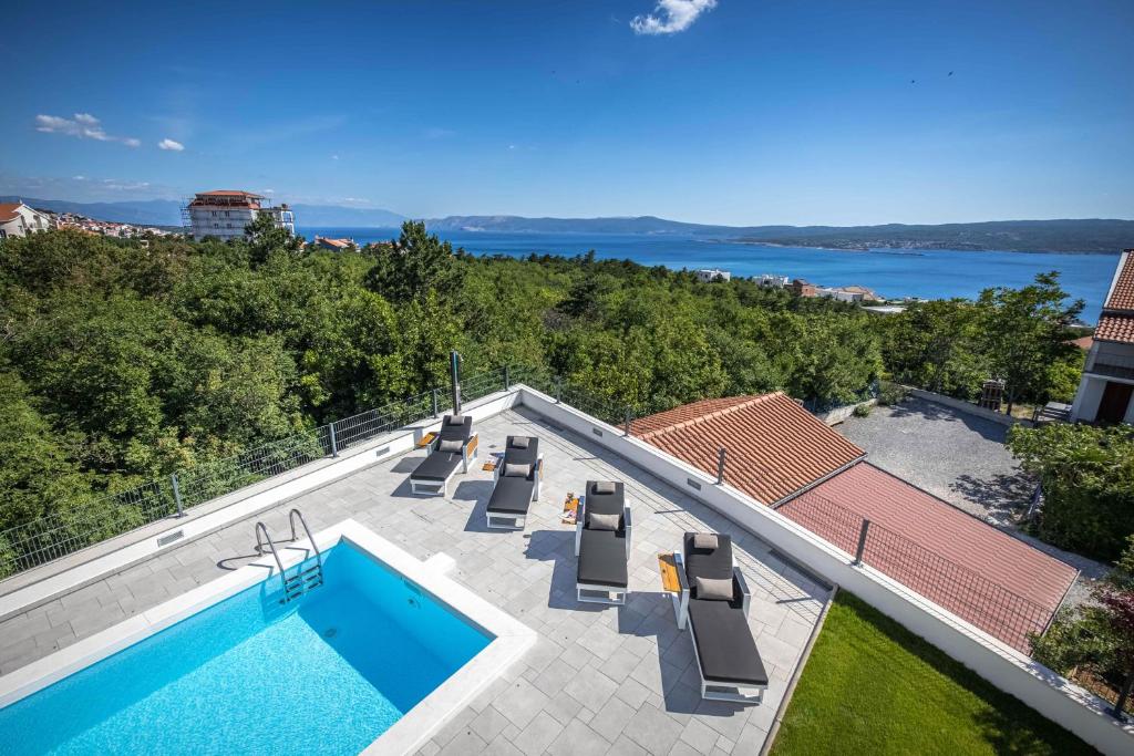 Bazén v ubytování Villa Rina - luxury holiday home nebo v jeho okolí
