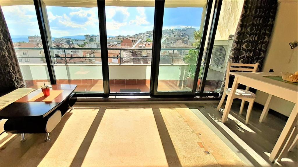 Sunny Days - Park Apartment - 一居室公寓