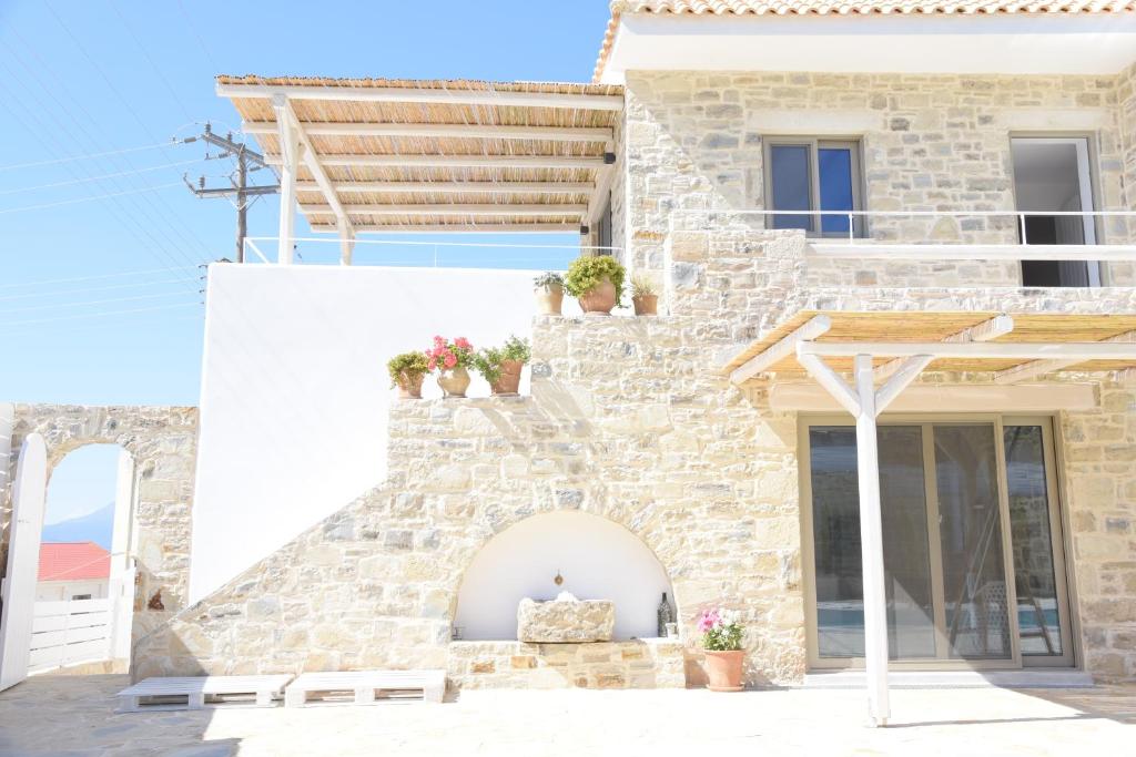 LAINI LUXURY SUITES - Deluxe Villa