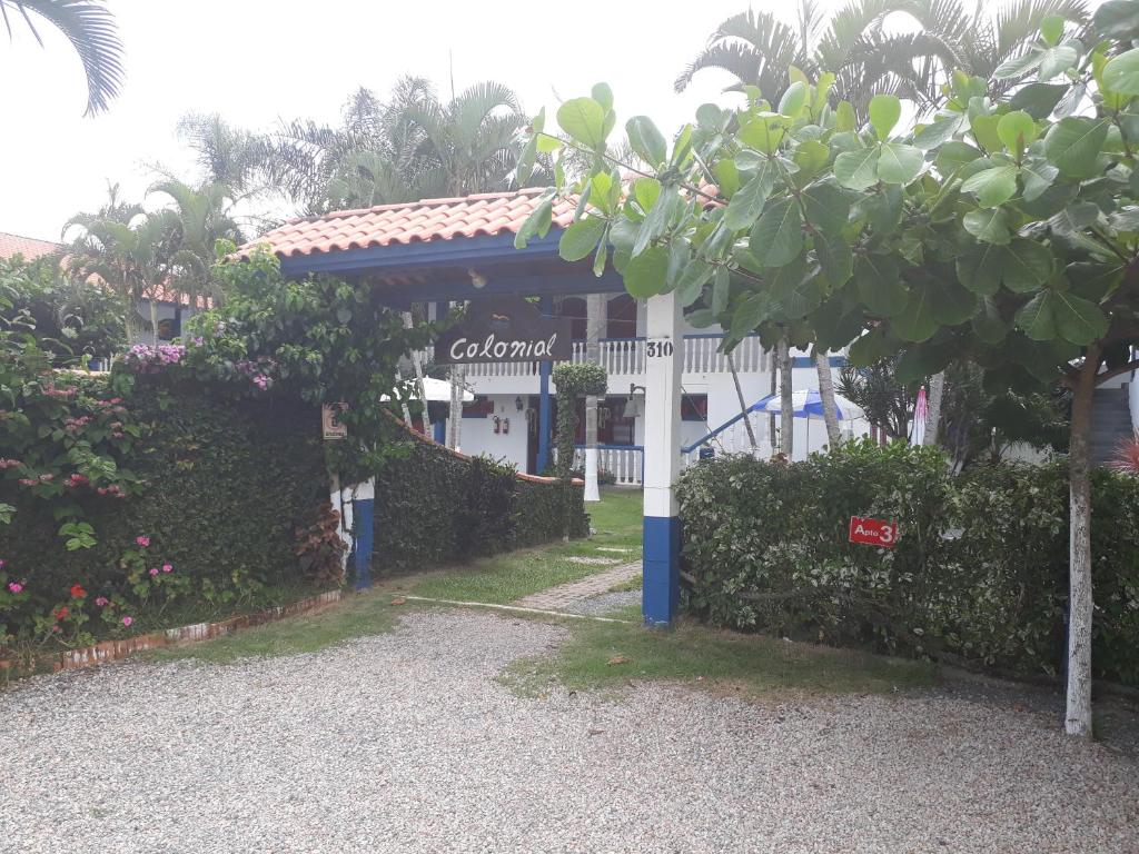  CONDOMINIO COLONIAL DEPARTAMENTOS CON COCINA