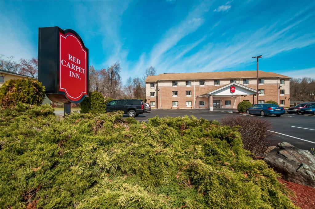 Red Carpet Inn-Indian Head photo