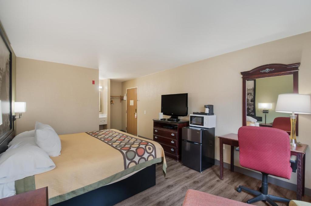 Red Carpet Inn-Indian Head - Standard King Room
